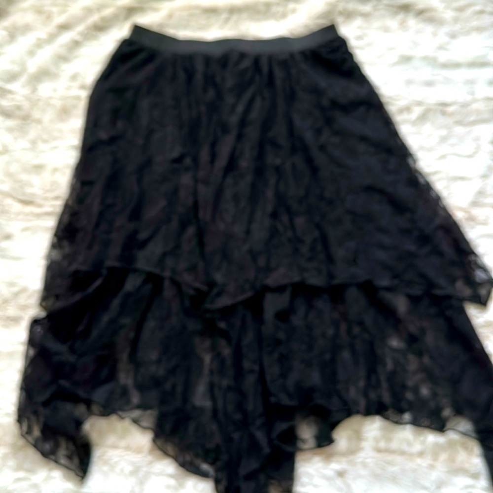 Lace skirt